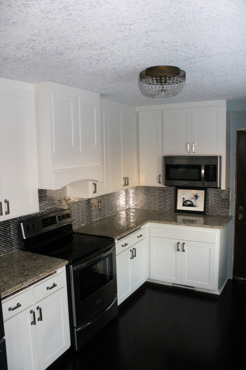 construction2style Kitchen Remodel by Jamie Molitor and Morgan Molitor, sponsored by BLACK+DECKER its your turn