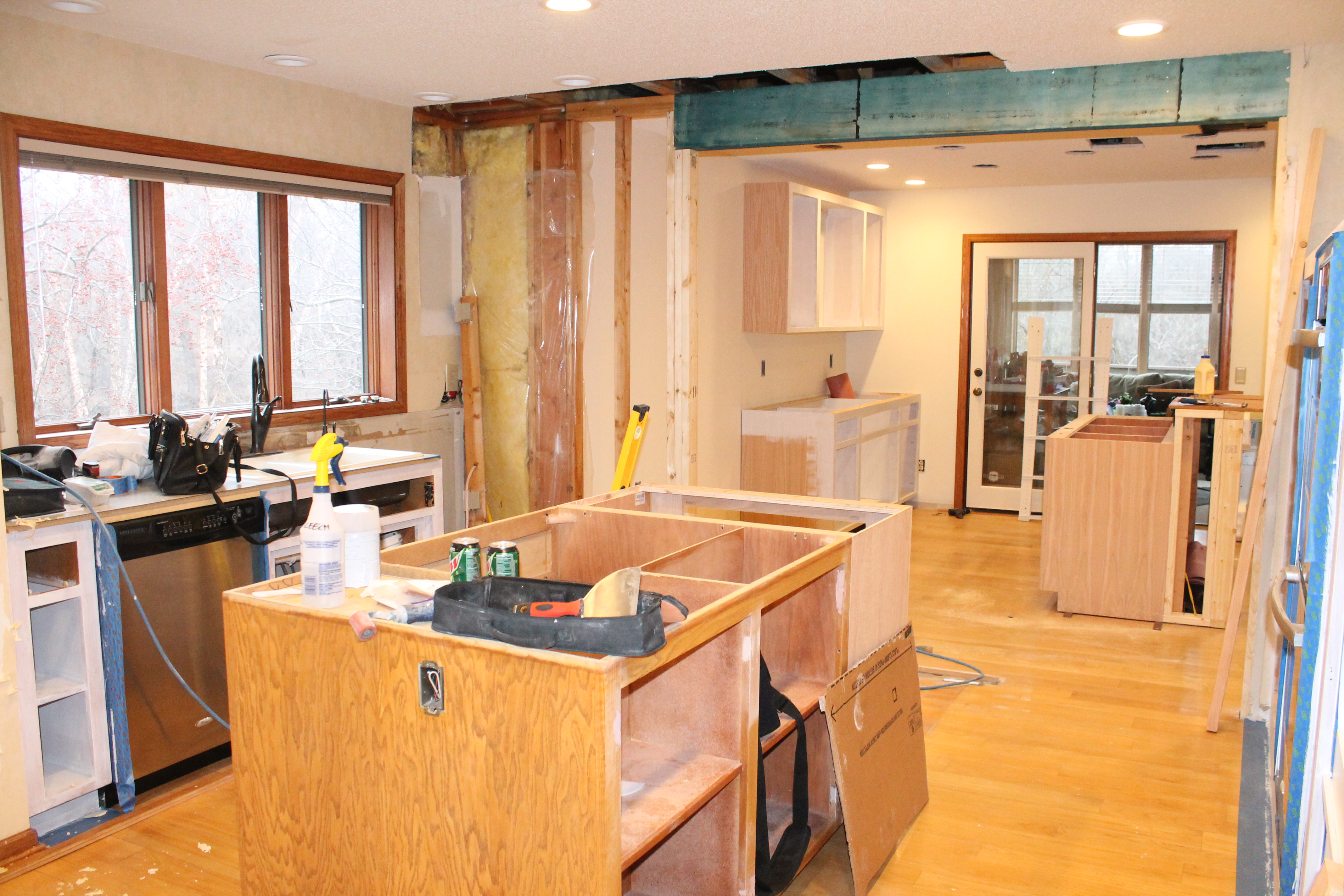 removing wall, and putting a header in, construcion2style kitchen remodel