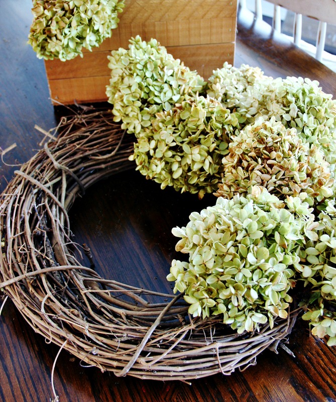 how-to-make-a-hydrangea-wreath-diy-fall