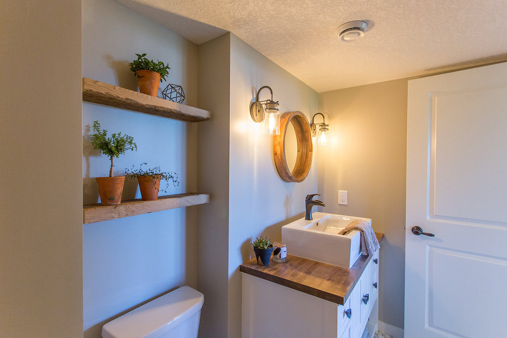 modern farmhouse basement bathroom with reclaimed wood | construction2style