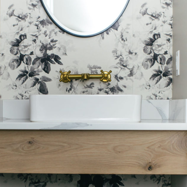 black and white floral wallpaper | construction2style | the best anthropologie wallpaper