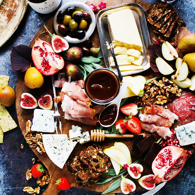 How to Make the Best Fall Harvest Charcuterie Board | construction2style