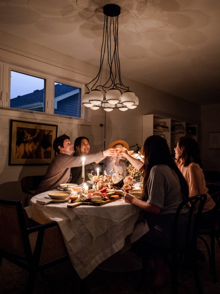 Simple Steps to a Memorable Friendsgiving Dinner 4
