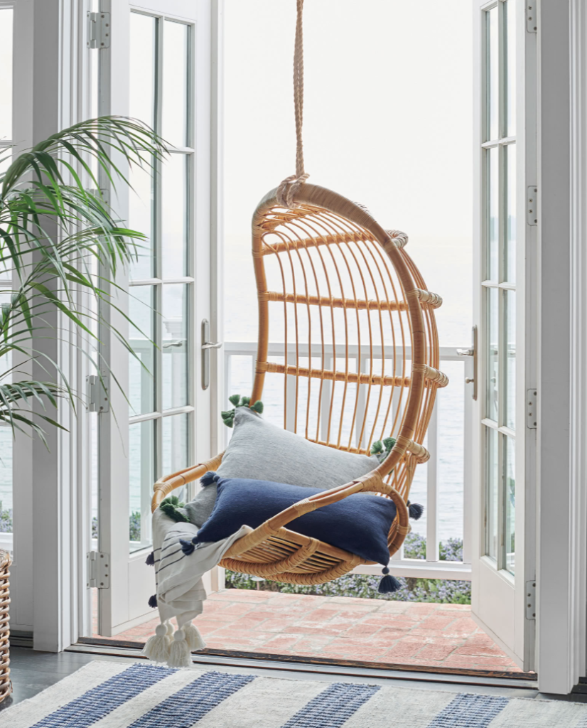 Hanging Chairs To Make Your Space 10x More Comfy | construction2style