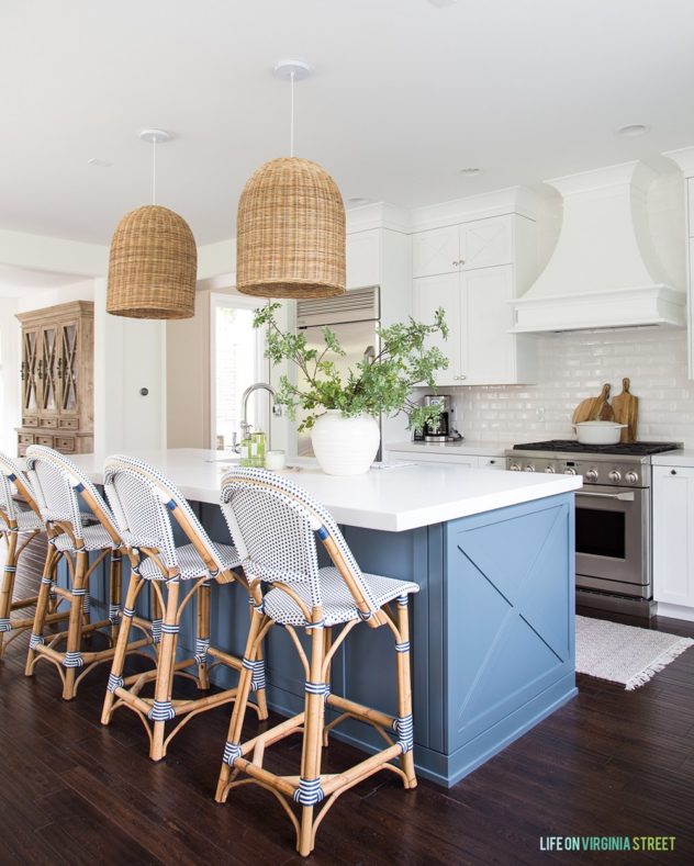 8 Amazing Kitchen Island Lighting Examples | Construction2style