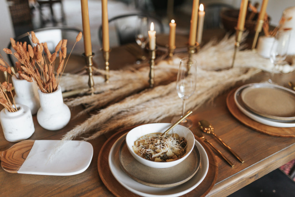 8 Cool Ideas for Creating a Meaningful Thanksgiving Table 7