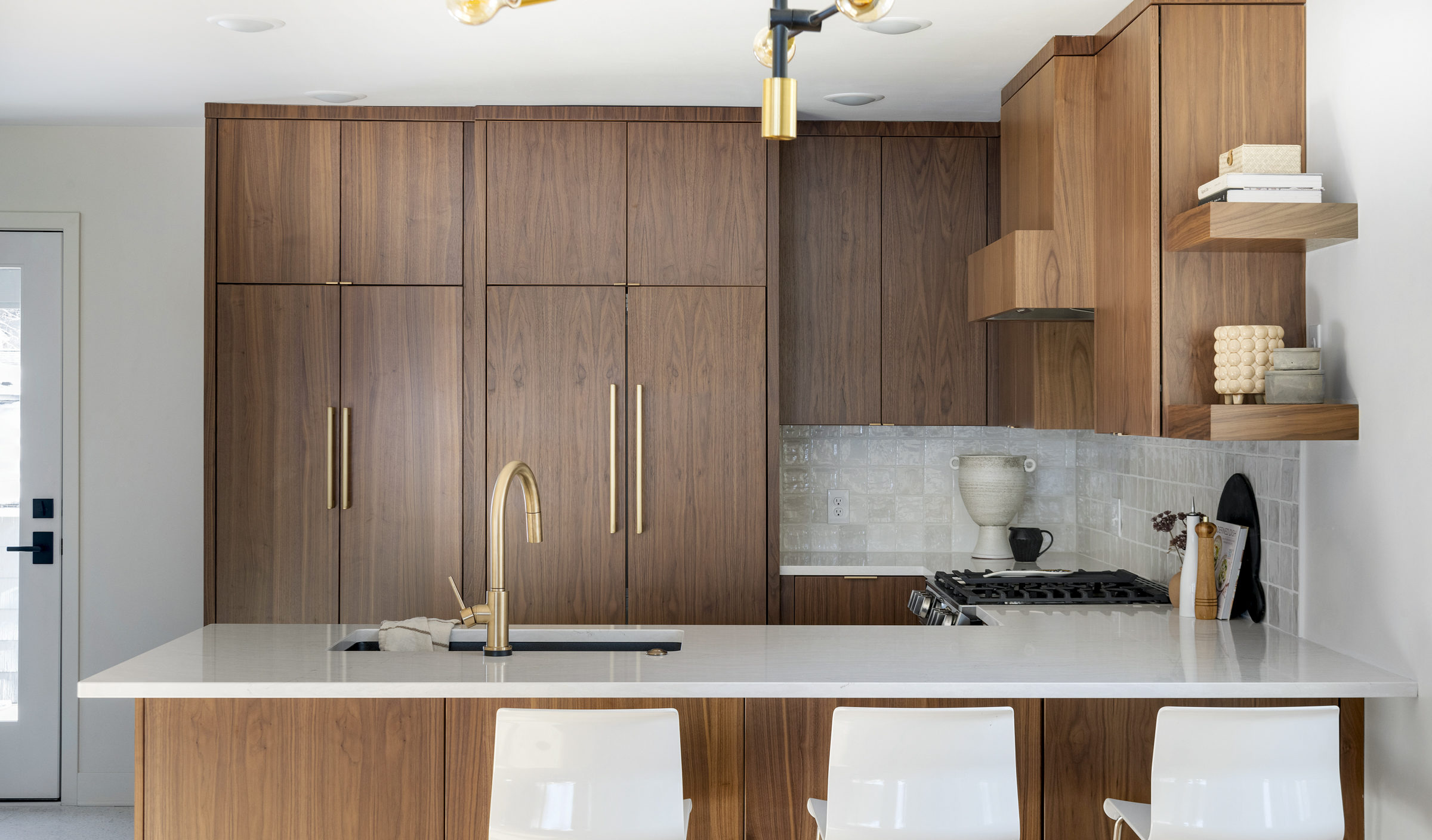 Wooden kitchen cabinet idea | construction2style