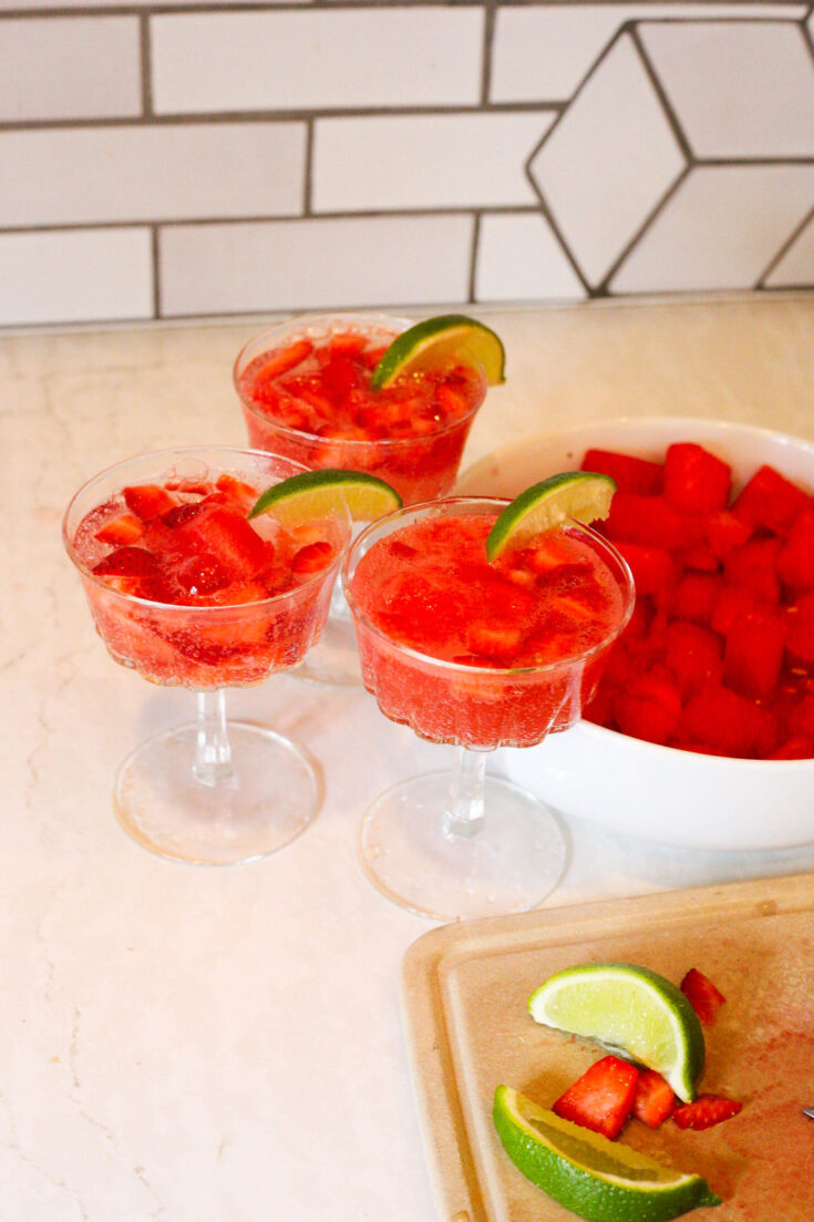 The Best Strawberry Mocktail Recipe 1