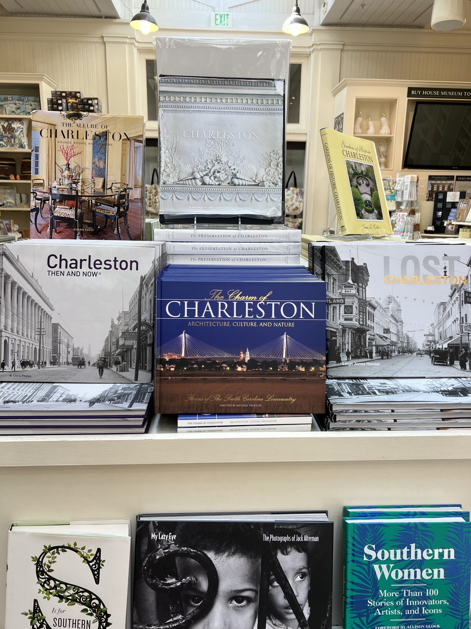 Charleston City Market, Charleston books