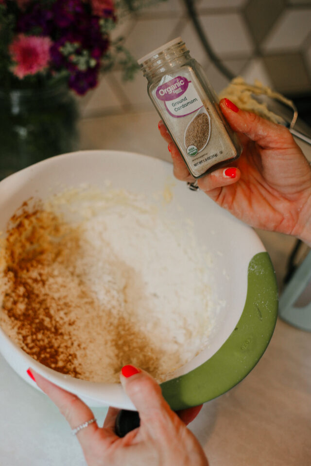 add cardamon to your flour mixture