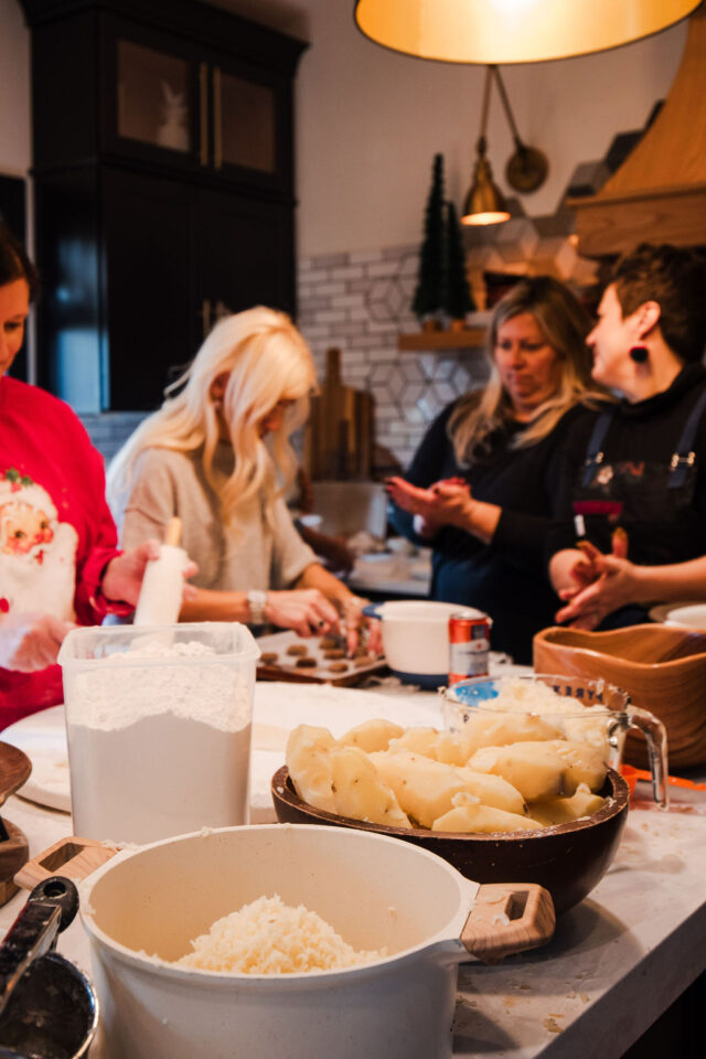 Cookie Bake Extravaganza with Friends 30