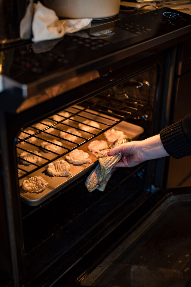 Cookie Bake Extravaganza with Friends 15